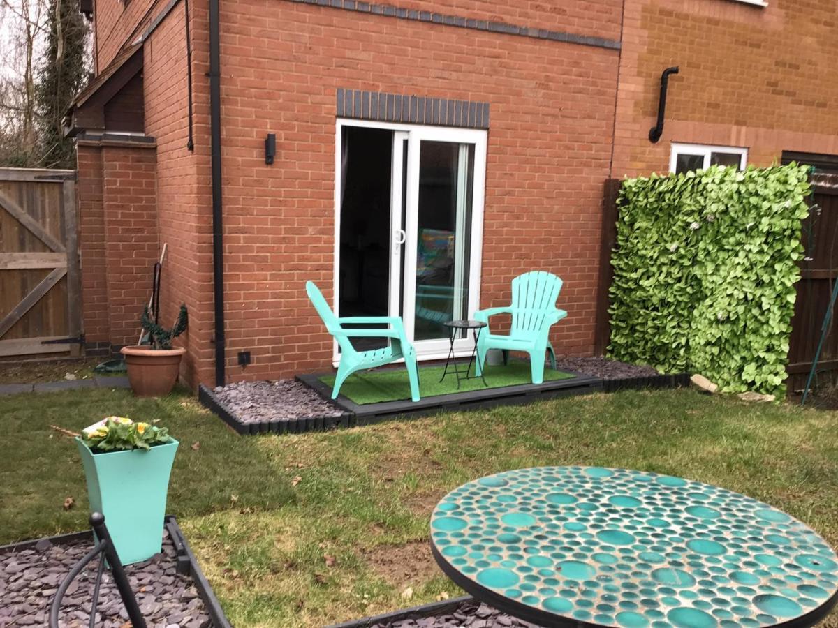 Worcester Fabulous Cherry Tree Mews Self Check In Dogs Welcome By Prior Arrangement , 2 Double Bedrooms ,Super Fast Wi-Fi, With Free Off Road Parking For 2 Vehicles Near Royal Hospital And Woodland Walks Екстер'єр фото