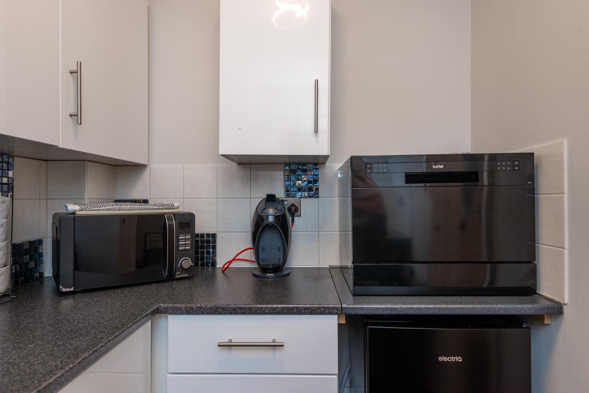 Worcester Fabulous Cherry Tree Mews Self Check In Dogs Welcome By Prior Arrangement , 2 Double Bedrooms ,Super Fast Wi-Fi, With Free Off Road Parking For 2 Vehicles Near Royal Hospital And Woodland Walks Екстер'єр фото