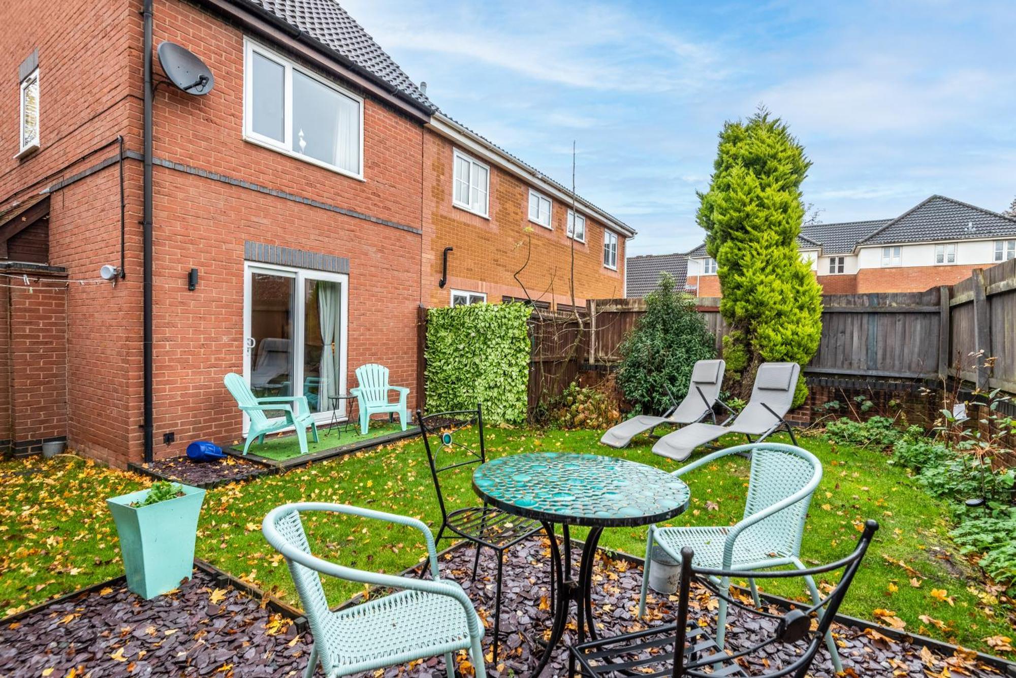Worcester Fabulous Cherry Tree Mews Self Check In Dogs Welcome By Prior Arrangement , 2 Double Bedrooms ,Super Fast Wi-Fi, With Free Off Road Parking For 2 Vehicles Near Royal Hospital And Woodland Walks Екстер'єр фото