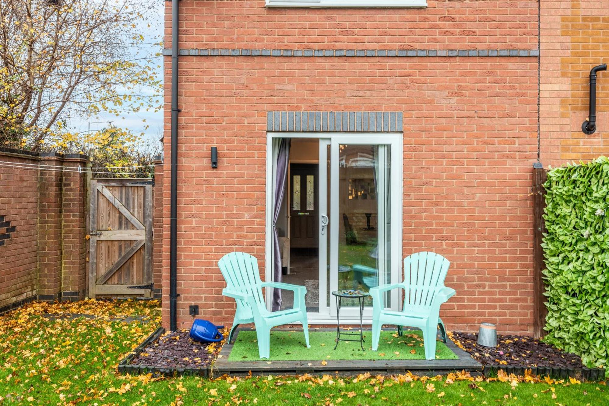 Worcester Fabulous Cherry Tree Mews Self Check In Dogs Welcome By Prior Arrangement , 2 Double Bedrooms ,Super Fast Wi-Fi, With Free Off Road Parking For 2 Vehicles Near Royal Hospital And Woodland Walks Екстер'єр фото