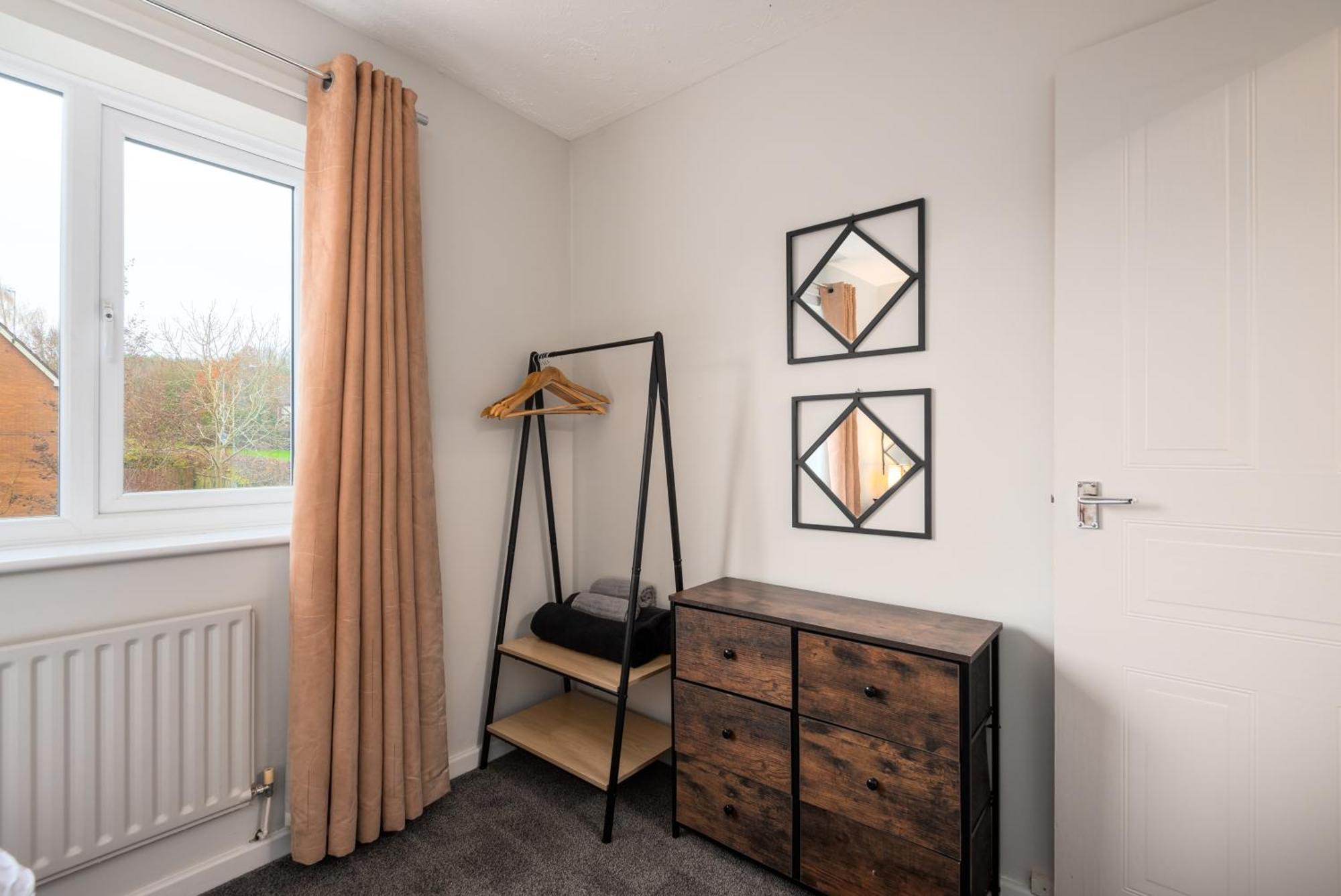 Worcester Fabulous Cherry Tree Mews Self Check In Dogs Welcome By Prior Arrangement , 2 Double Bedrooms ,Super Fast Wi-Fi, With Free Off Road Parking For 2 Vehicles Near Royal Hospital And Woodland Walks Екстер'єр фото