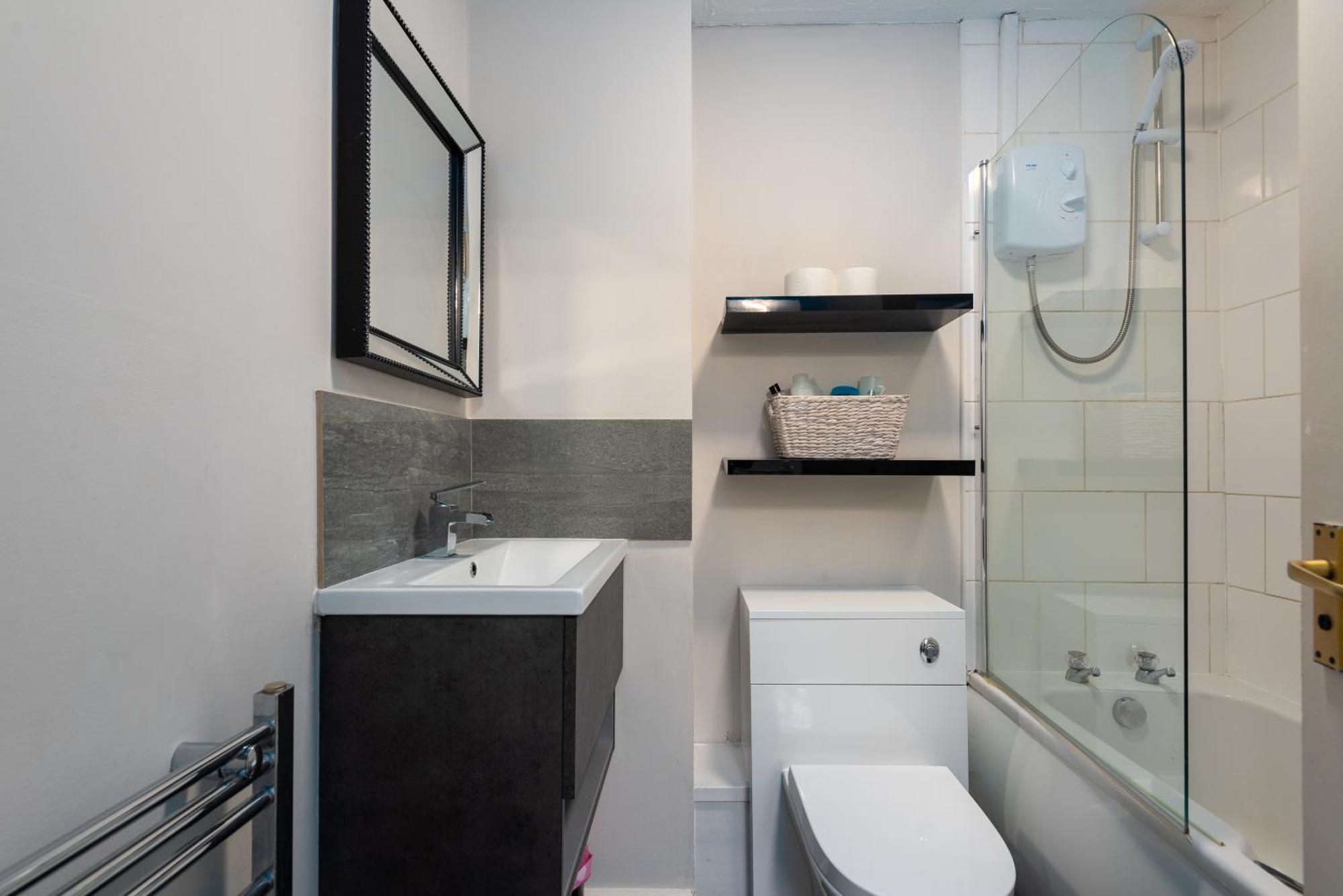 Worcester Fabulous Cherry Tree Mews Self Check In Dogs Welcome By Prior Arrangement , 2 Double Bedrooms ,Super Fast Wi-Fi, With Free Off Road Parking For 2 Vehicles Near Royal Hospital And Woodland Walks Екстер'єр фото