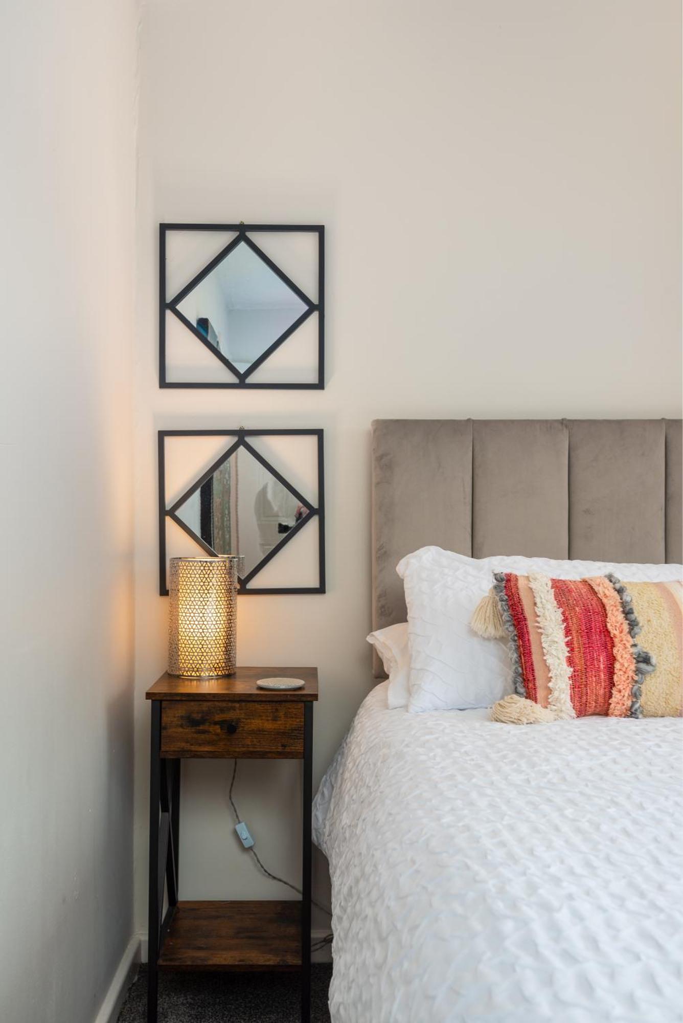 Worcester Fabulous Cherry Tree Mews Self Check In Dogs Welcome By Prior Arrangement , 2 Double Bedrooms ,Super Fast Wi-Fi, With Free Off Road Parking For 2 Vehicles Near Royal Hospital And Woodland Walks Екстер'єр фото