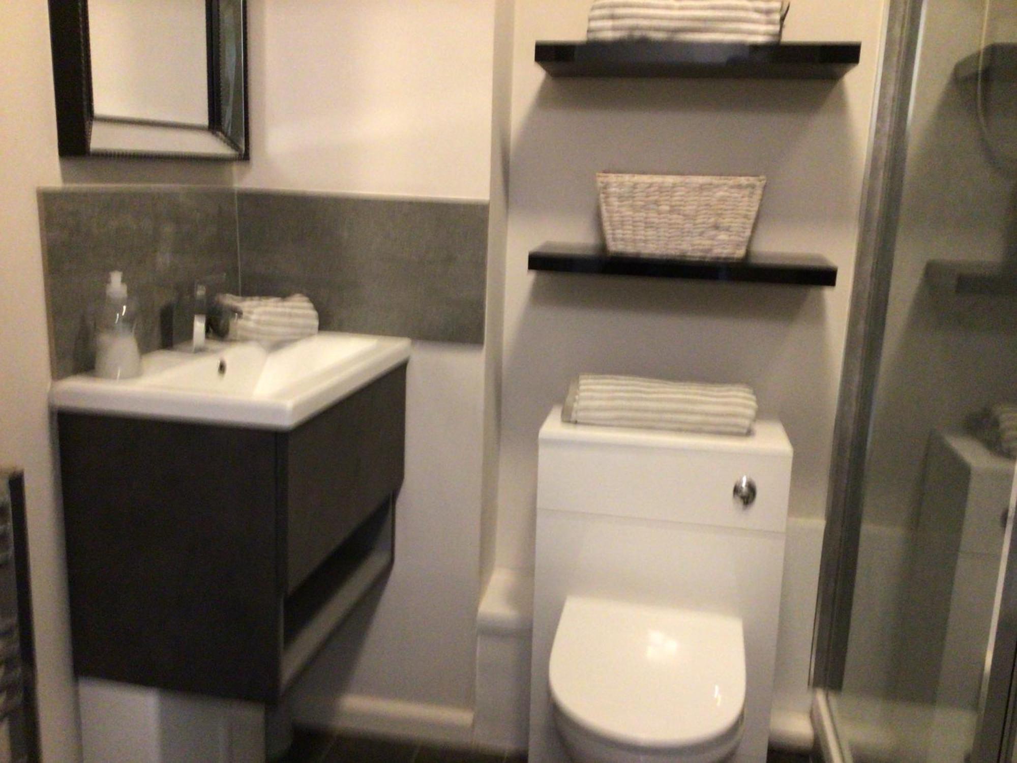 Worcester Fabulous Cherry Tree Mews Self Check In Dogs Welcome By Prior Arrangement , 2 Double Bedrooms ,Super Fast Wi-Fi, With Free Off Road Parking For 2 Vehicles Near Royal Hospital And Woodland Walks Екстер'єр фото